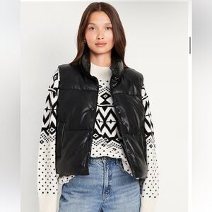Old Navy Women's Black Faux- Leather Puffer Vest